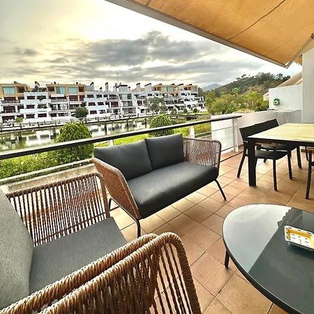 Modern In A Magnificent Mountain Daire *